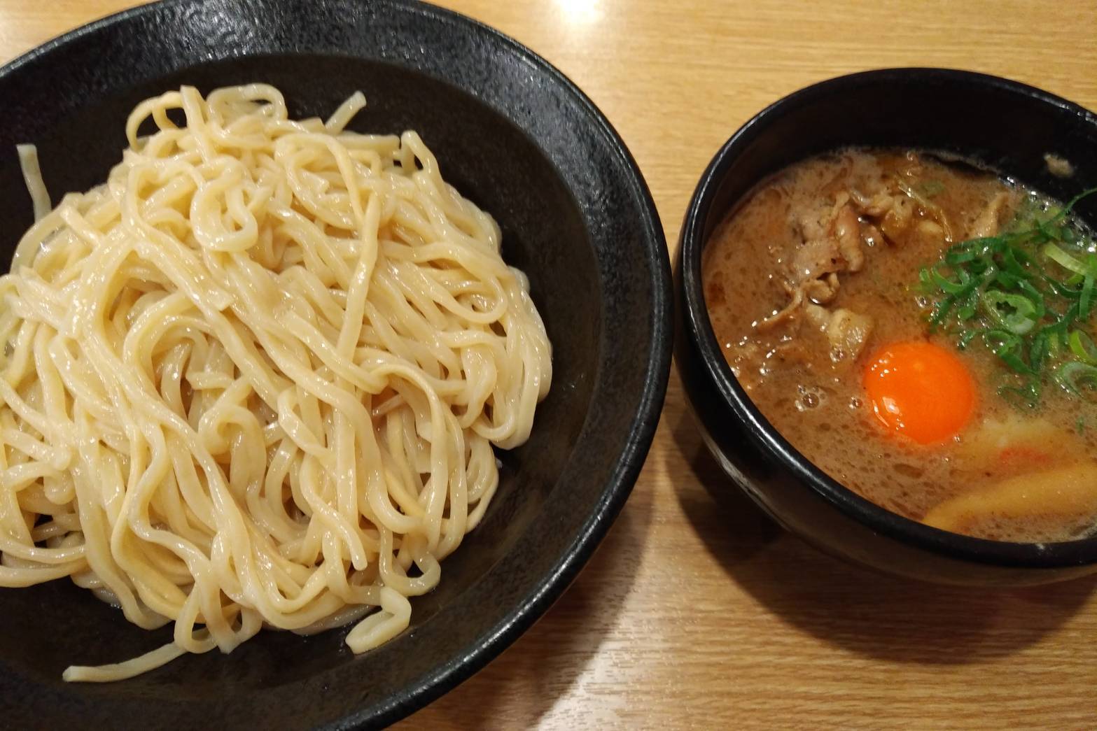 ラーメン修行2020 今年4杯目 肉玉つけ麺 おとど食堂 葛西店 葛西 研究とラーメンと読書